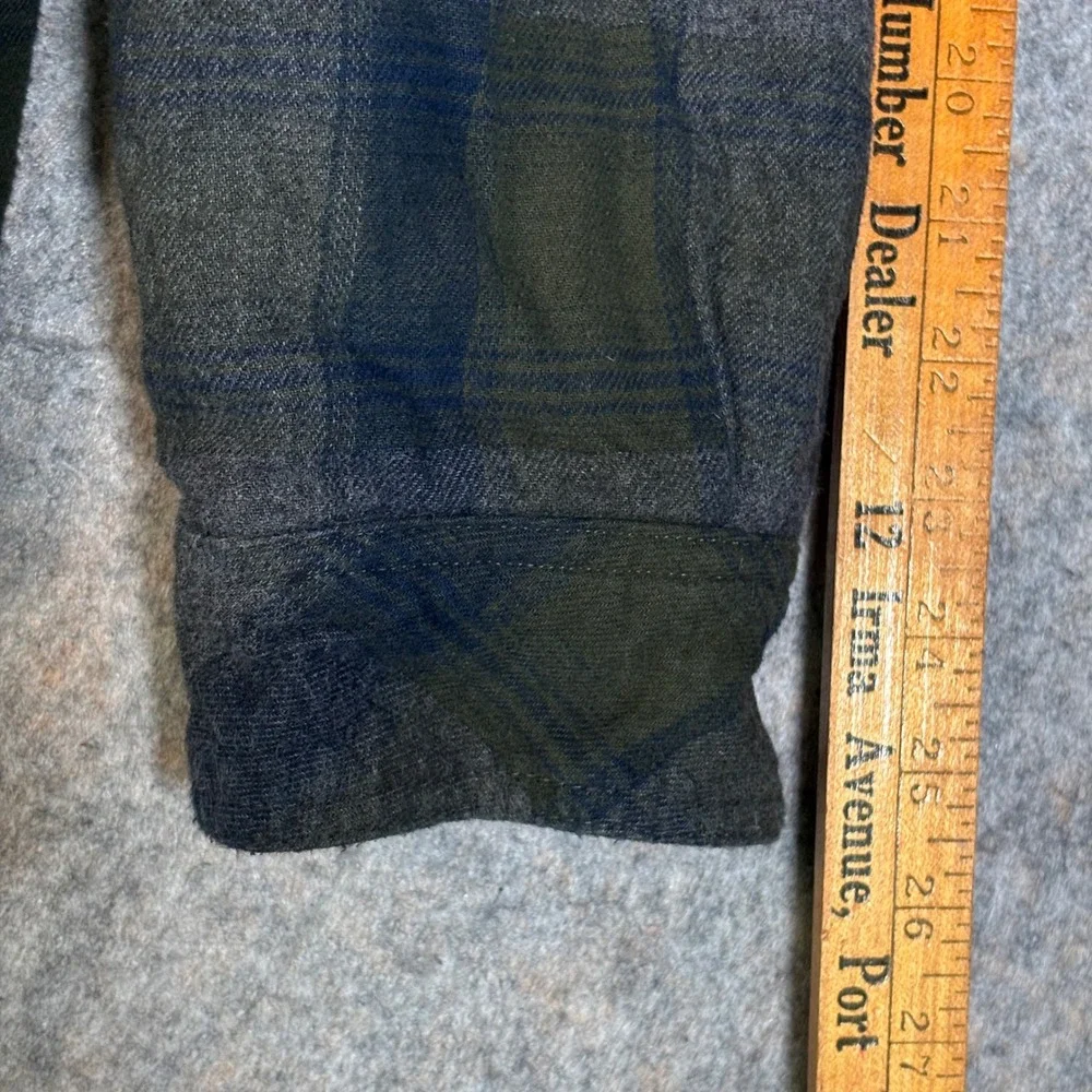 Legendary Whitetails Shirt Jacket Mens XL Shacket Plaid Thermal Lined Workwear